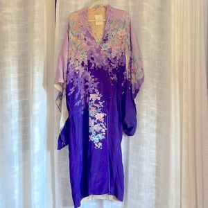 VINTAGE SILK JAPANESE KIMONO
